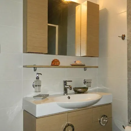 Nefeli Duplex Karavomylos